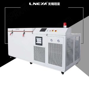 工业冰箱保持温度运行需要注意哪些事项